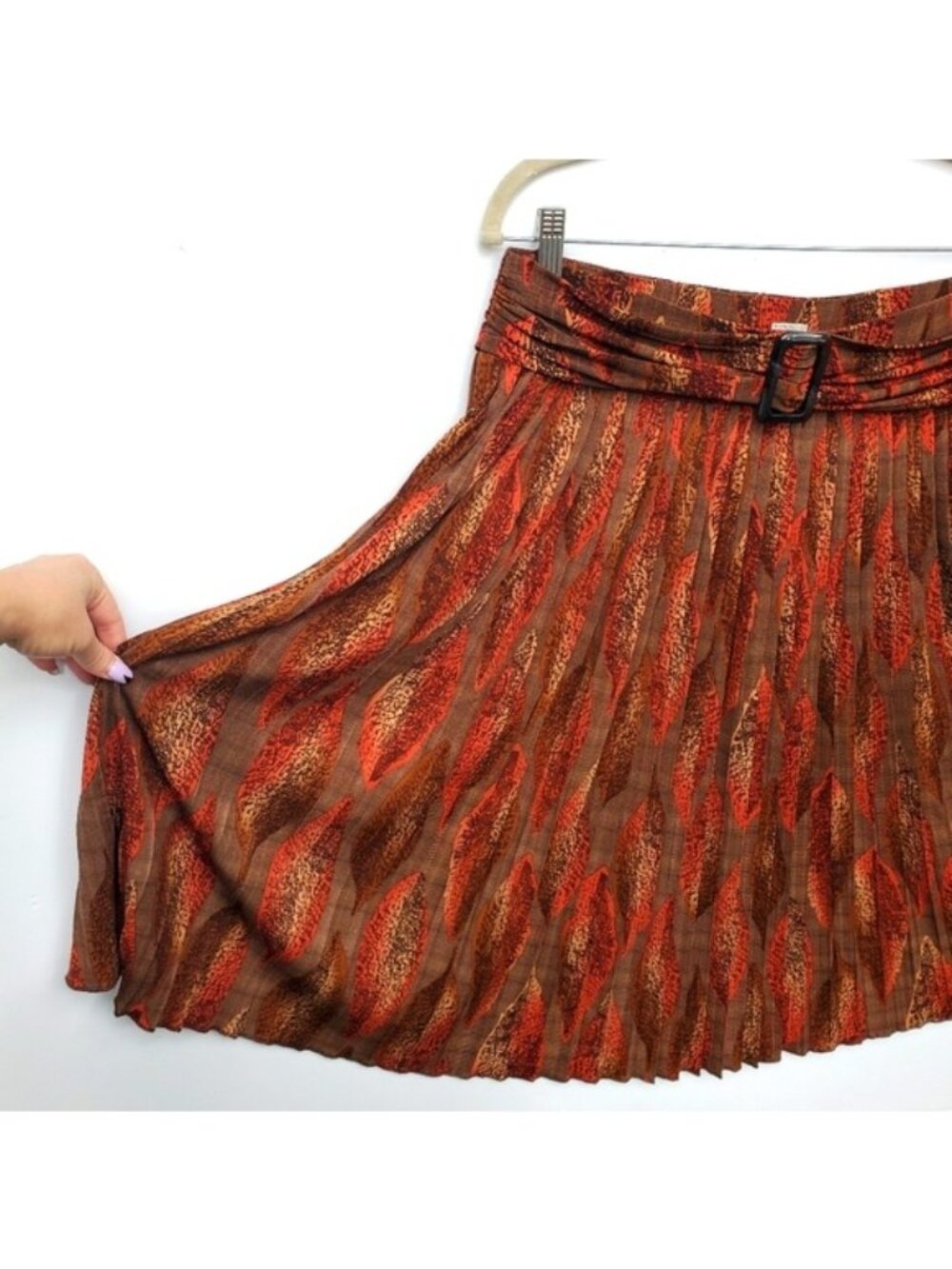 NWOT Pleated Skirt Swing Midi Mini Knee Skirt Size Large